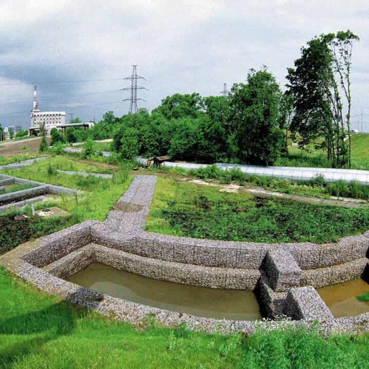 生態(tài)石籠擋墻