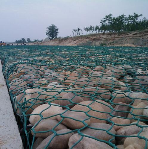 包塑石籠格賓網